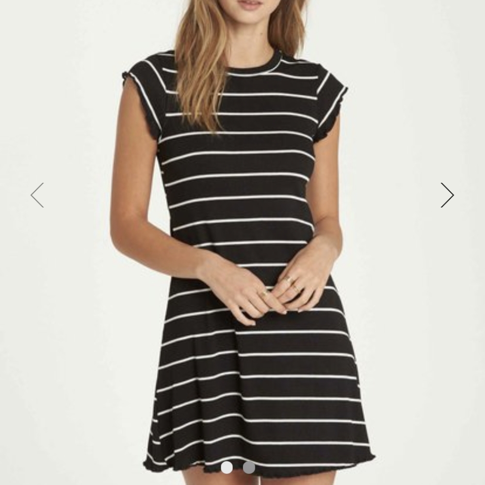 Billabong Ribbed Stripe Mini Dress Medium 🖤🤍